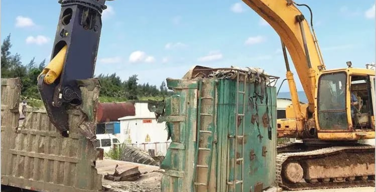 Destruction et Recyclage de Conteneurs Maritimes & Citernes 1 conteneurs Maroc